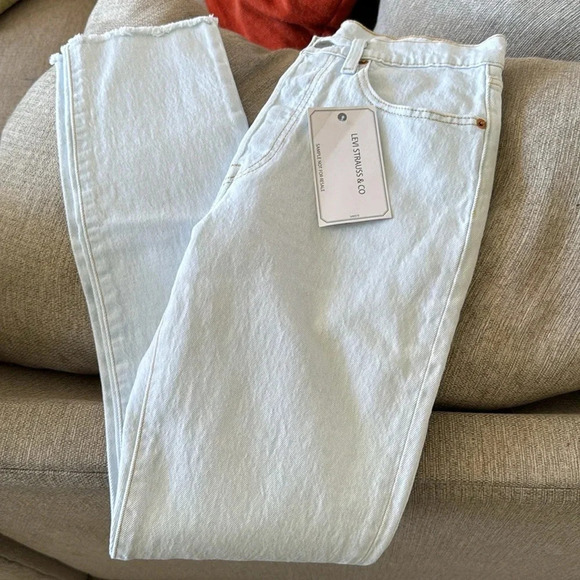 Levi’s 501 womens called faint hearted from sample sale NWT size 27 x 30 raw hem - Picture 14 of 16